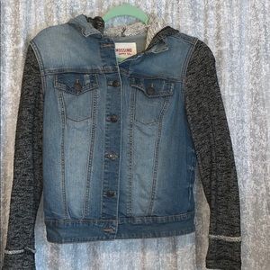 Jean jacket with hood